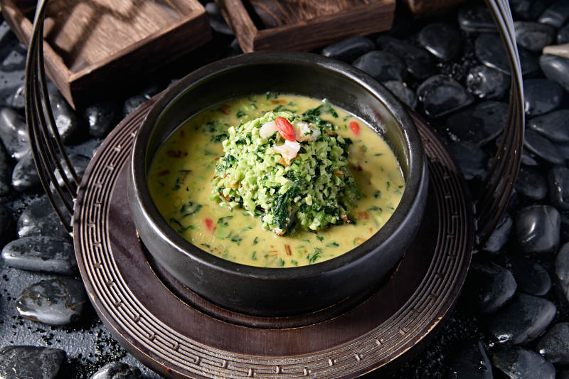 鮮高湯燉煮蝦肉枸杞毛豆芯