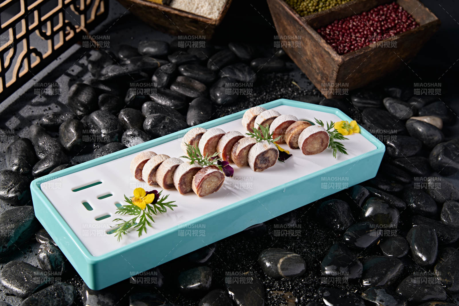 精美凉菜柿饼子核桃仁卷