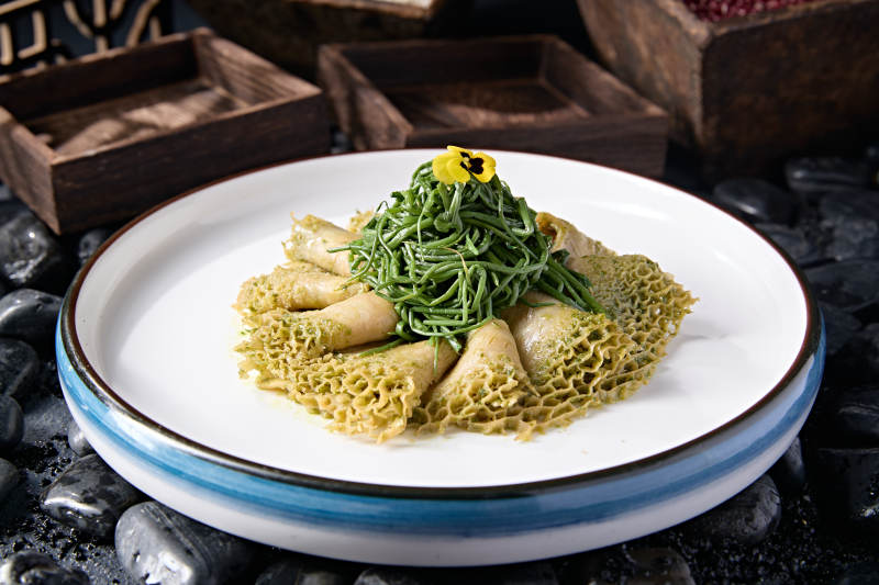 精美凉菜沙葱金钱肚