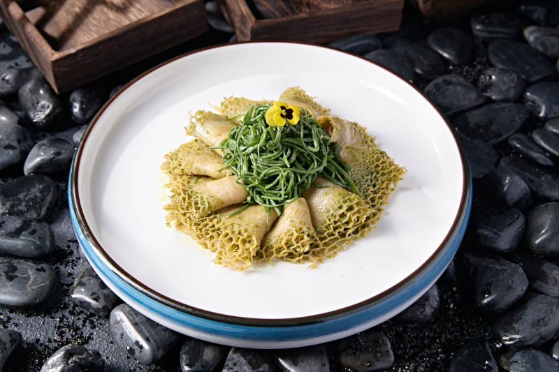 精美凉菜沙葱金钱肚