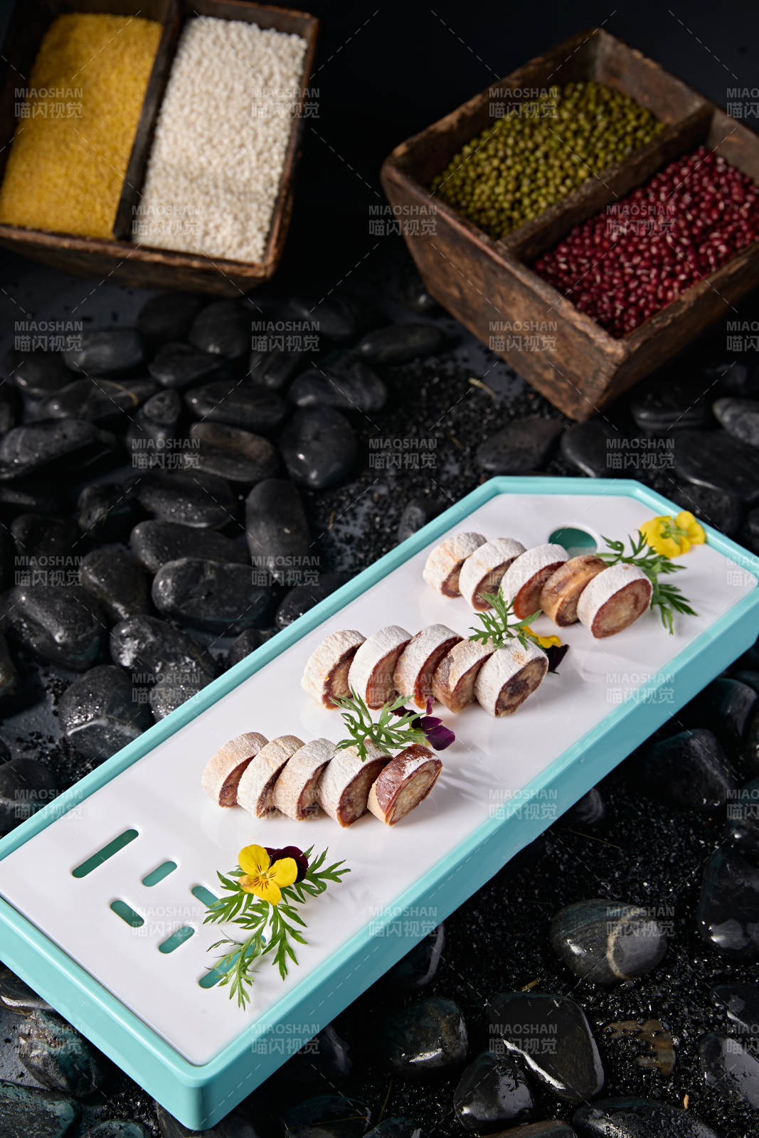 精美凉菜柿饼子核桃仁卷