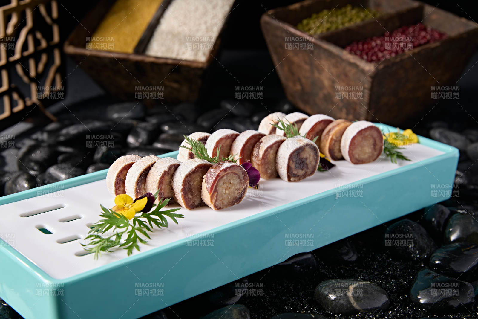 精美凉菜柿饼子核桃仁卷