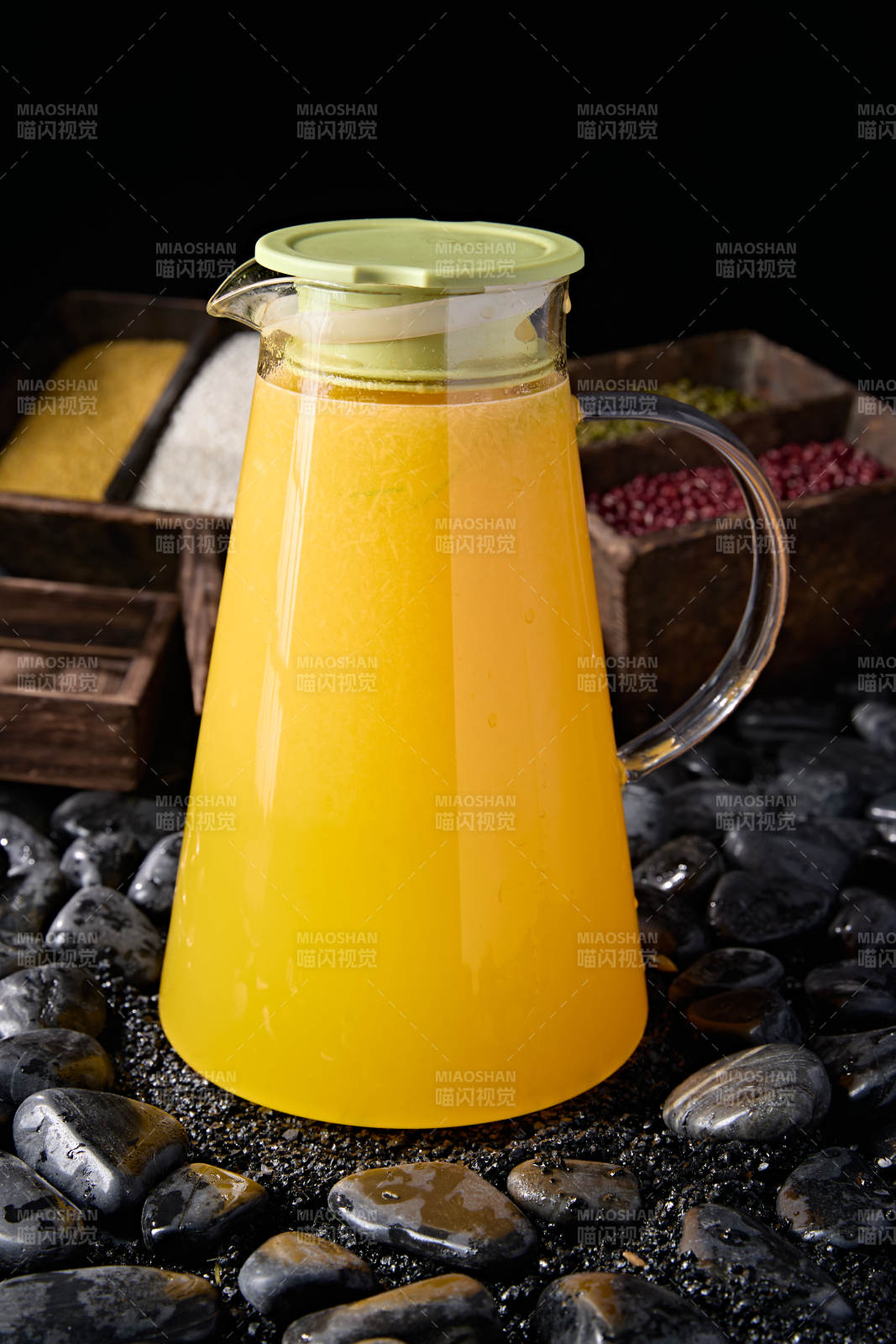 美味果汁鲜榨柳橙汁