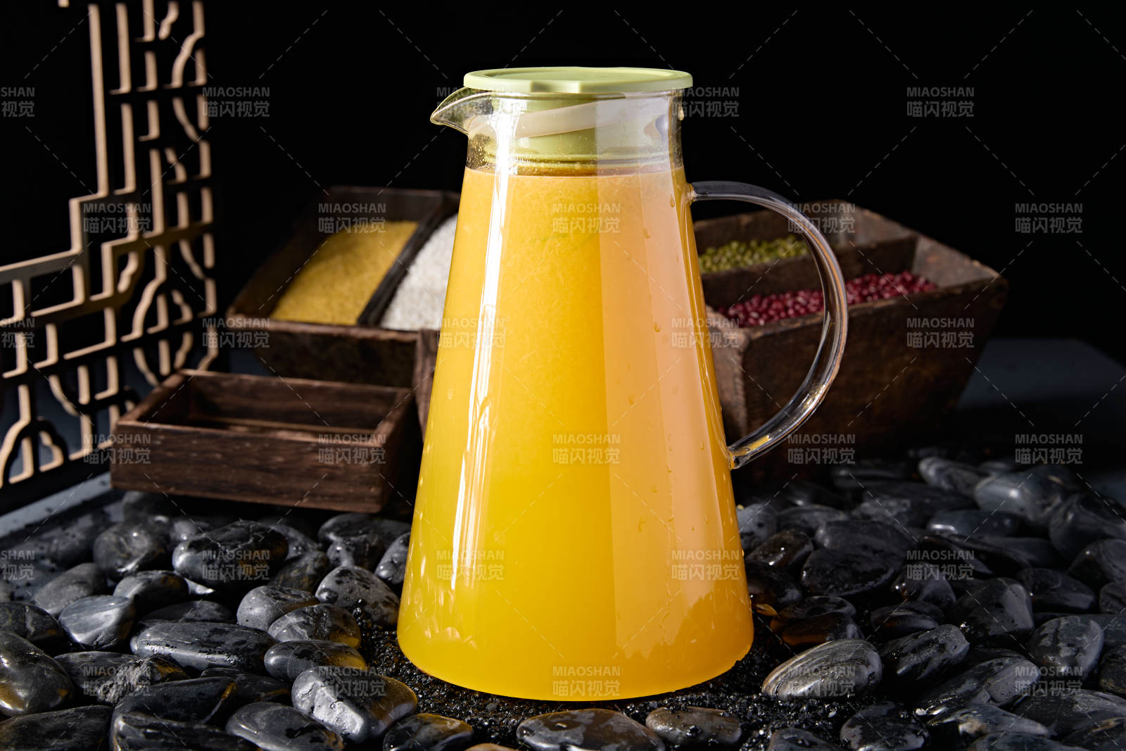 美味果汁鲜榨柳橙汁