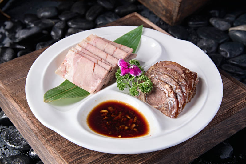 精美凉菜蘸汁压肉肘花双拼