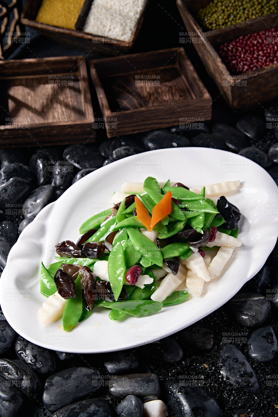 粤菜小炒荷塘月色