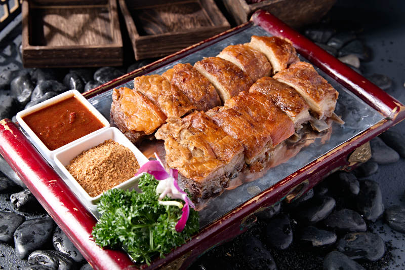 婚宴菜肴碳烤羊排