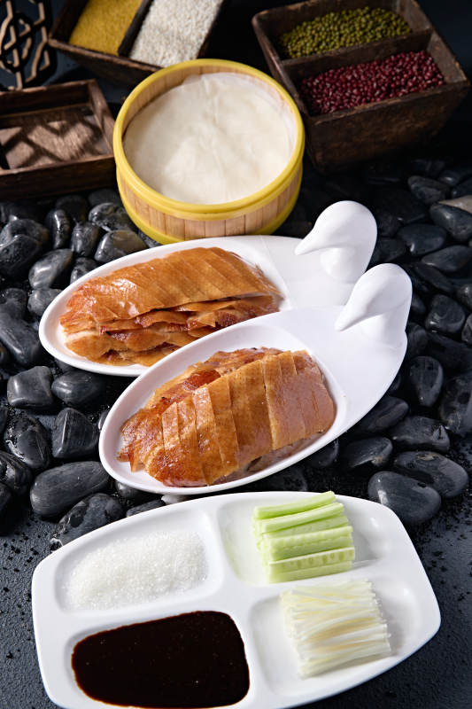 京味果木炭烤鸭配博饼