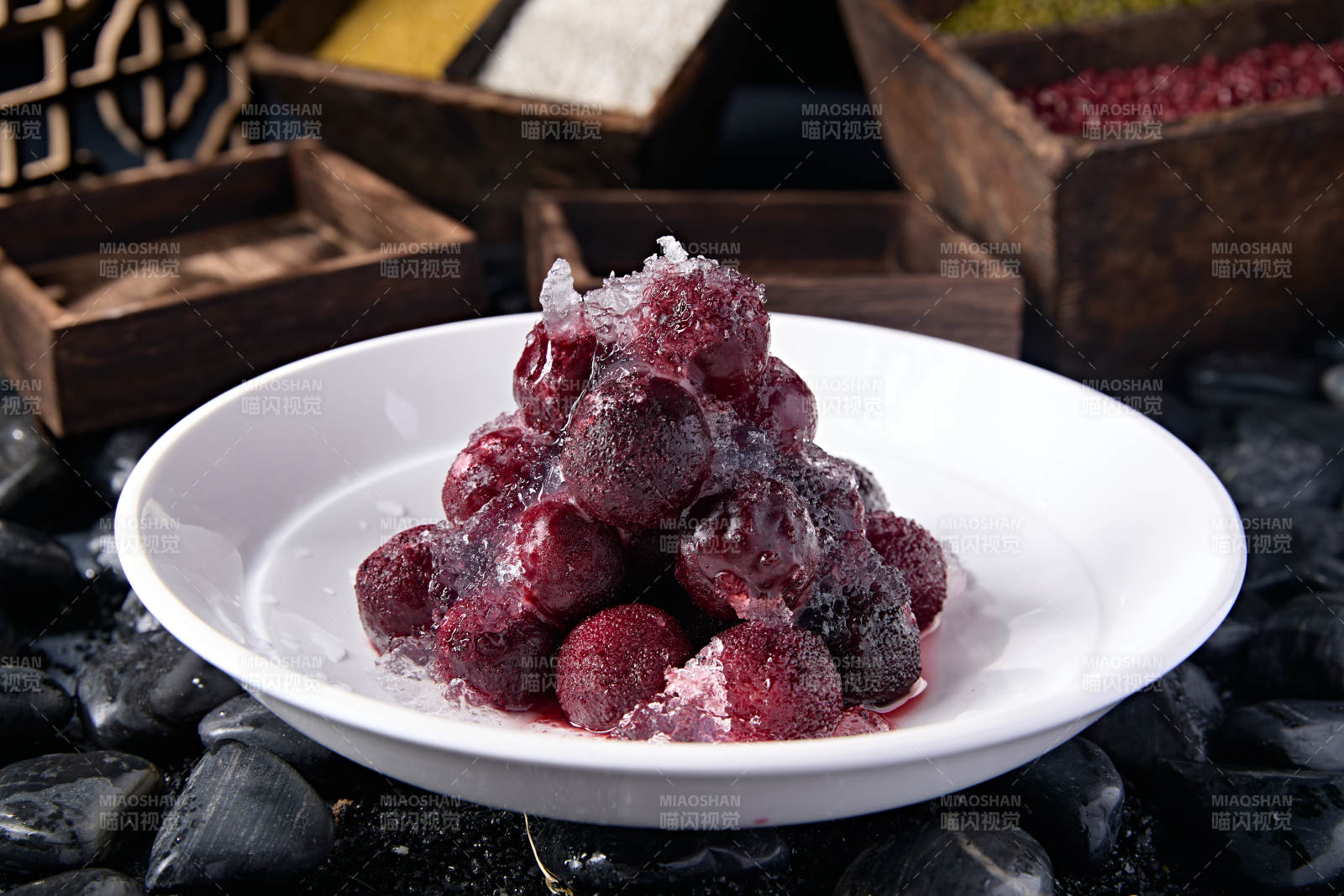 糖水冰镇雪蛤杨梅