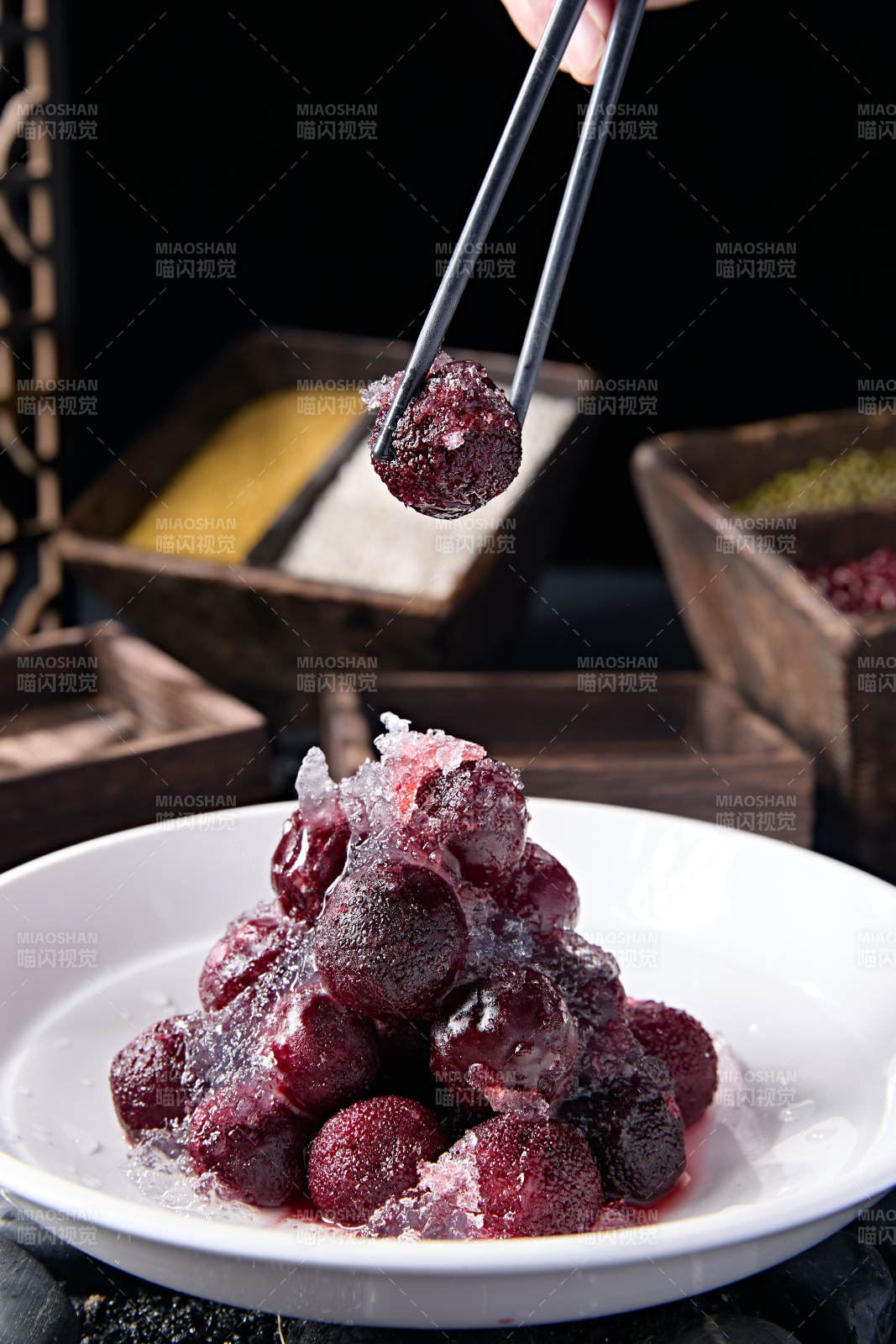 糖水冰鎮(zhèn)雪蛤楊梅