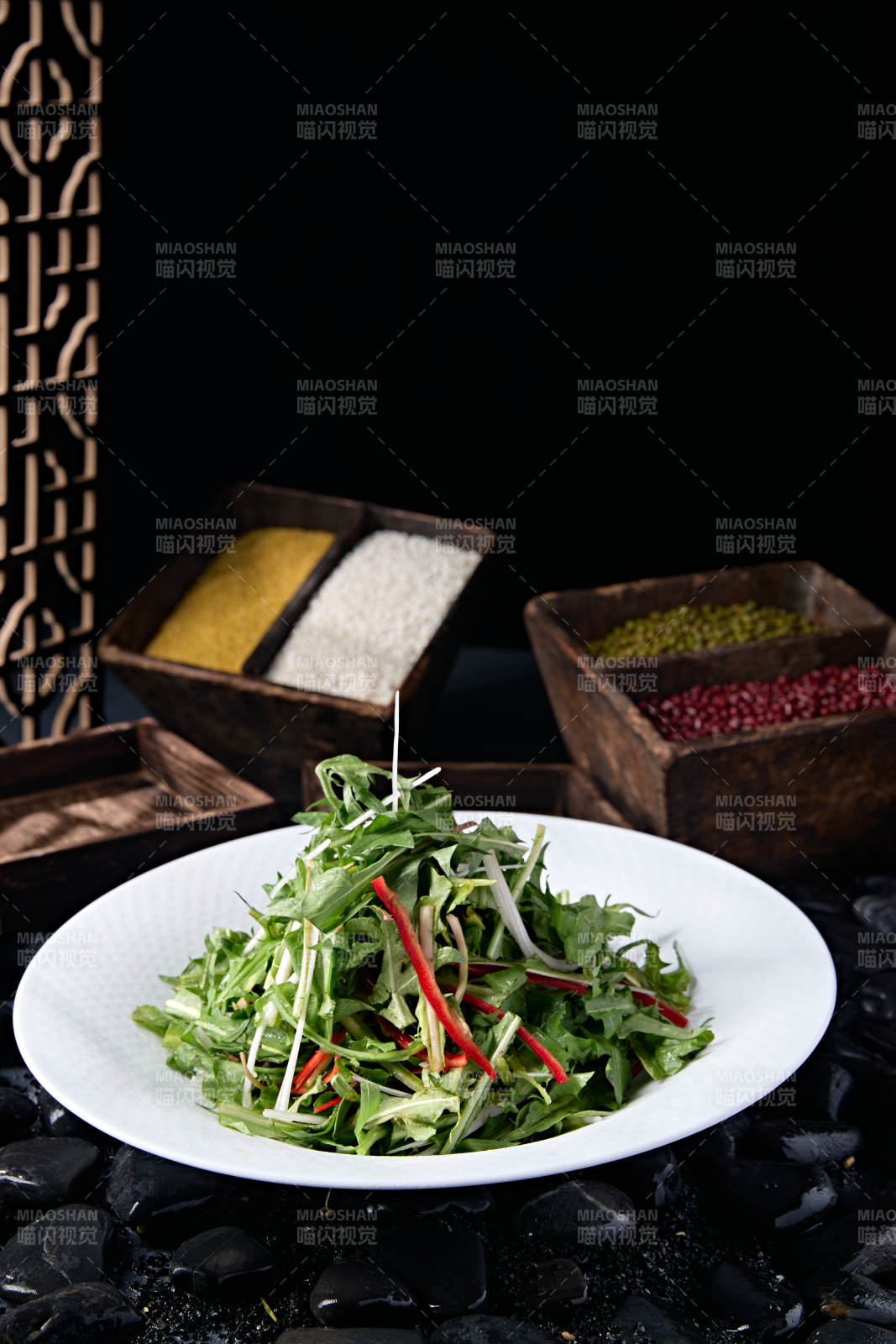 美味涼菜彩椒絲拌苦菊