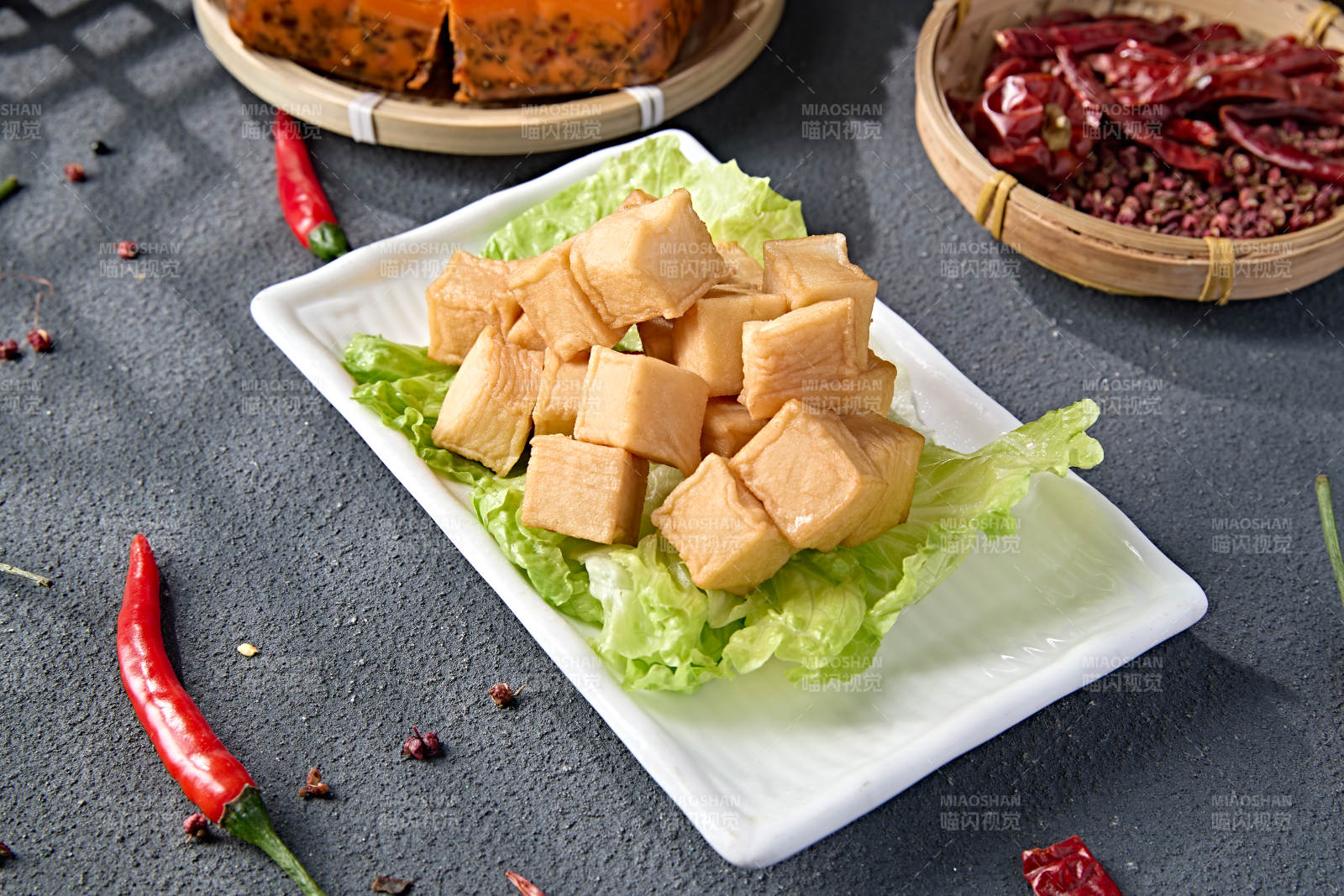 火锅配菜美味鱼豆腐-摄影图