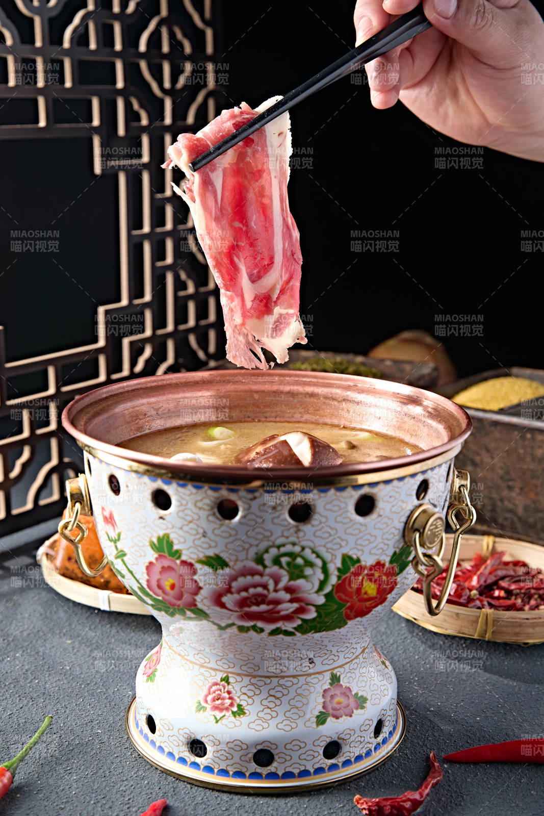 景泰蓝小火锅山珍菌汤锅底