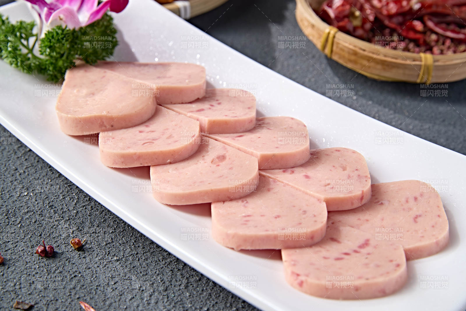 涮品食材罐头午餐肉