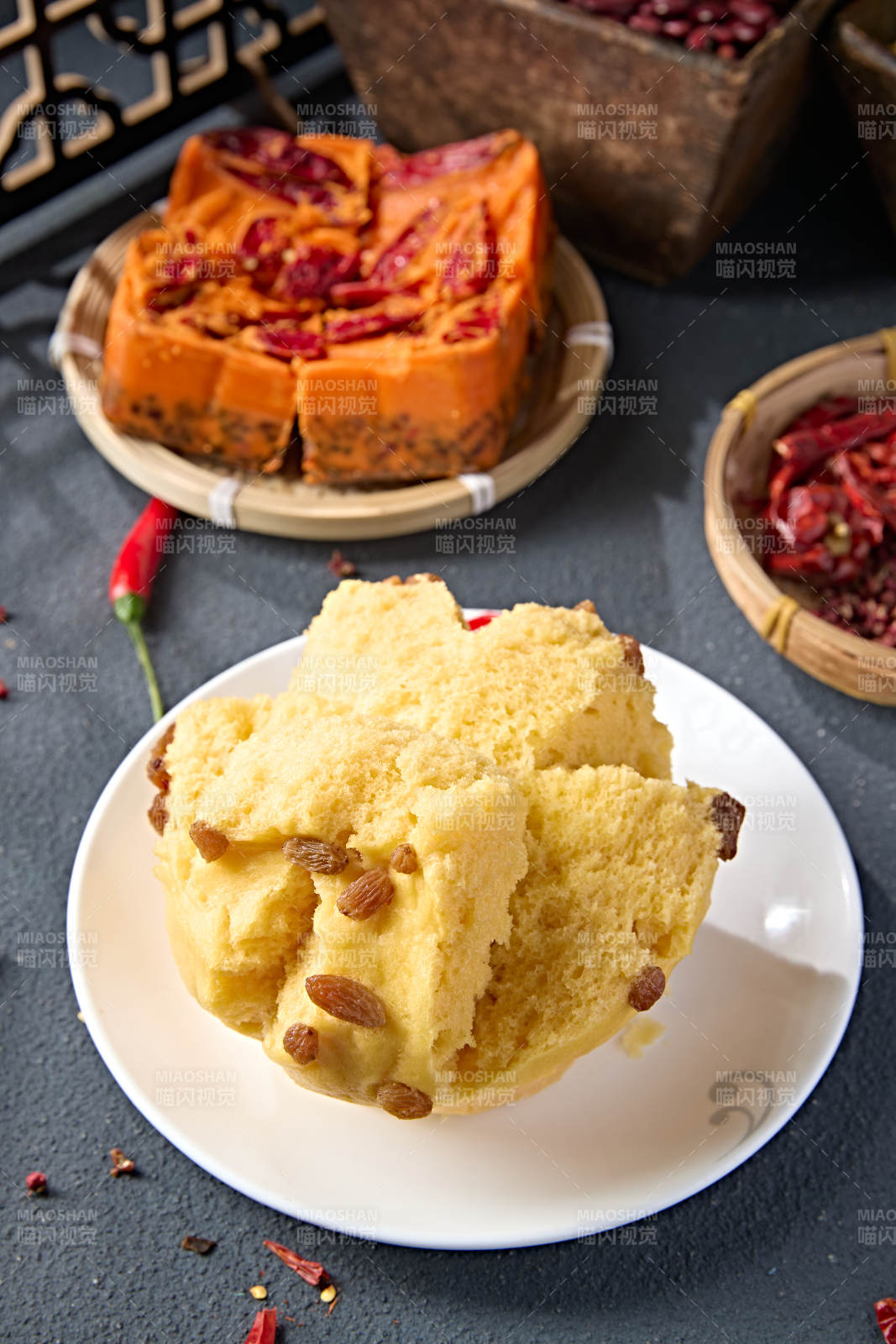 香蒸美味葡萄干玉米糜子面黃饃饃