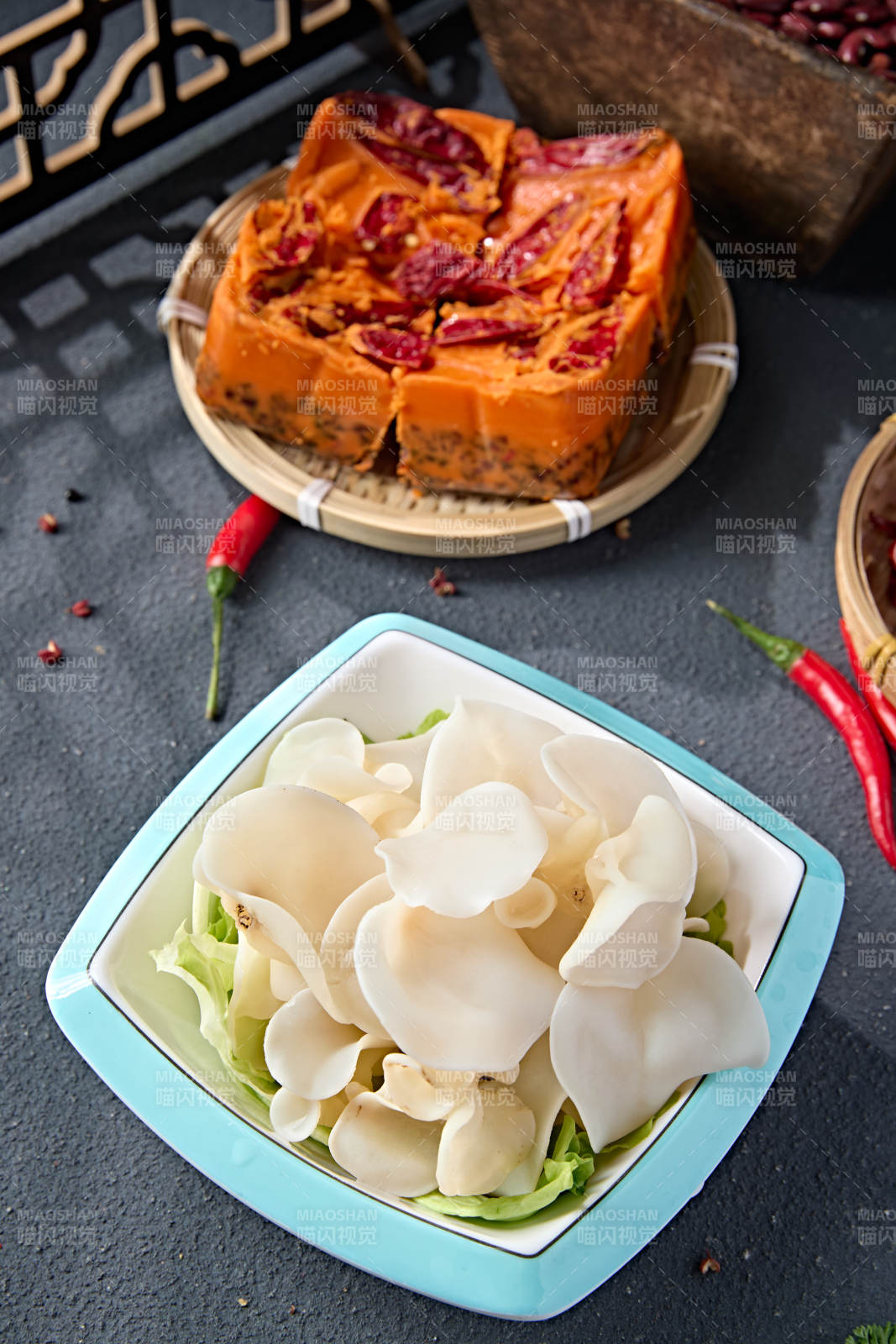 火鍋食材一盤新鮮白木耳