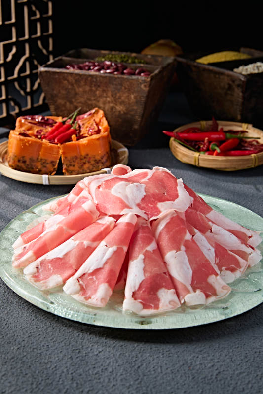 内蒙草原羔羊肉卷切片