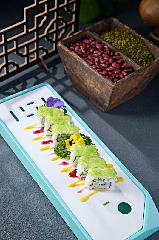 鲜果什锦太卷紫菜包饭