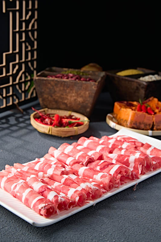 内蒙草原羔羊肉卷切片