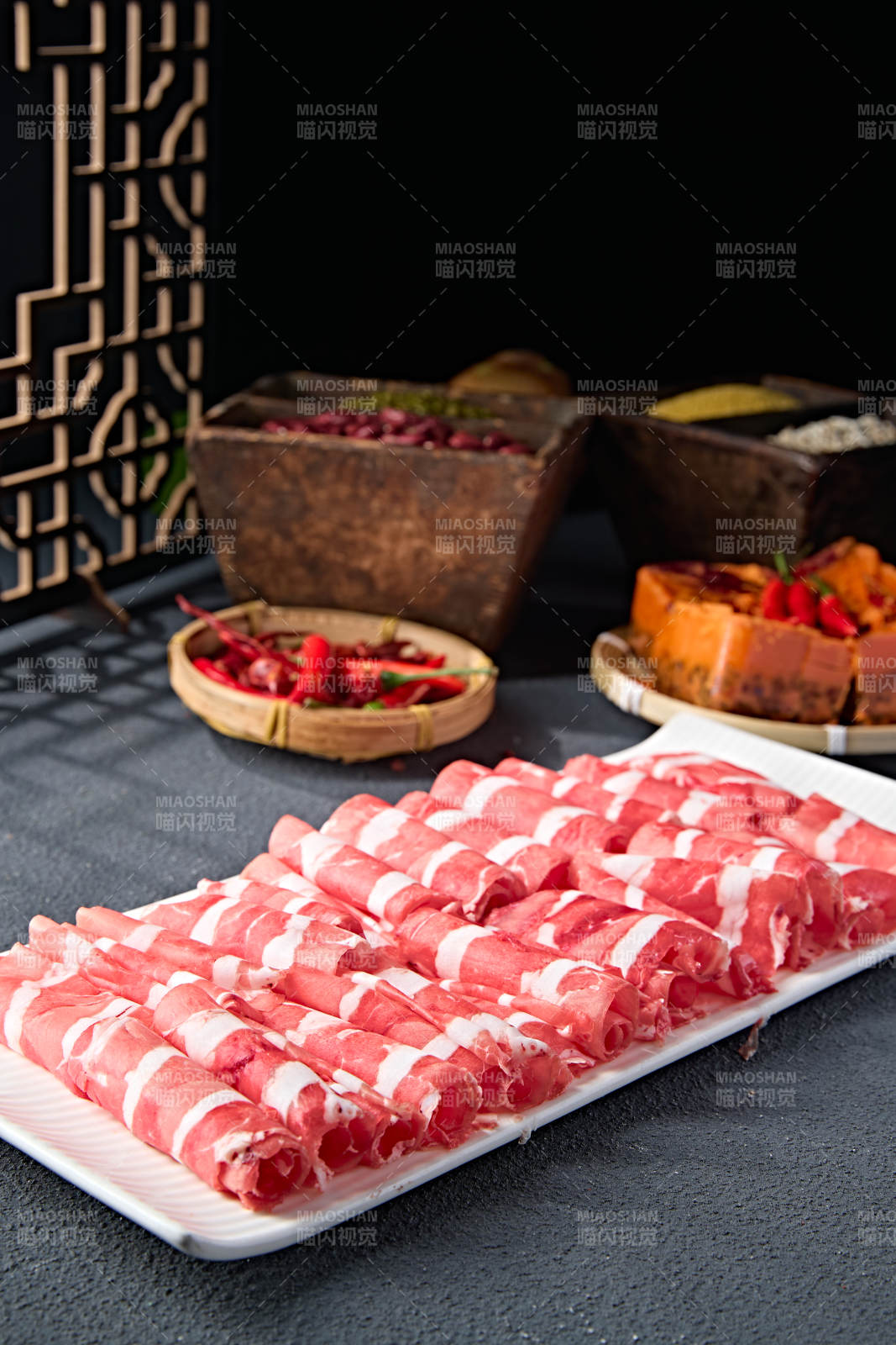 内蒙草原羔羊肉卷切片