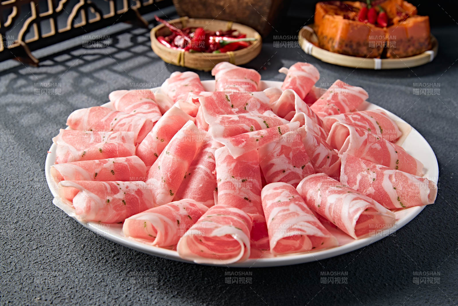 内蒙草原沙葱羔羊肉卷切片