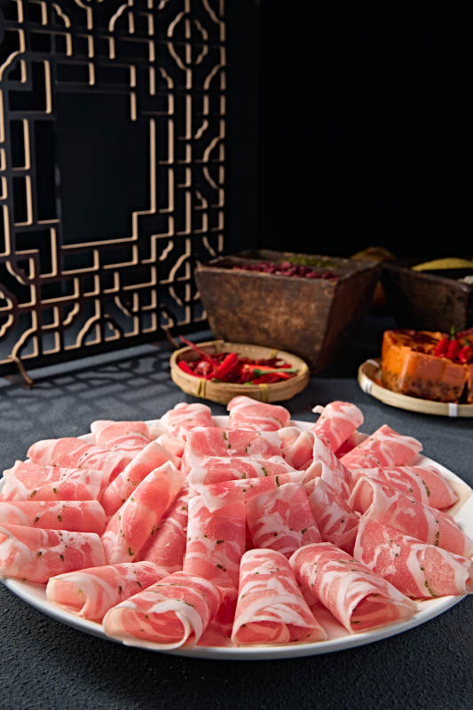 内蒙草原沙葱羔羊肉卷切片