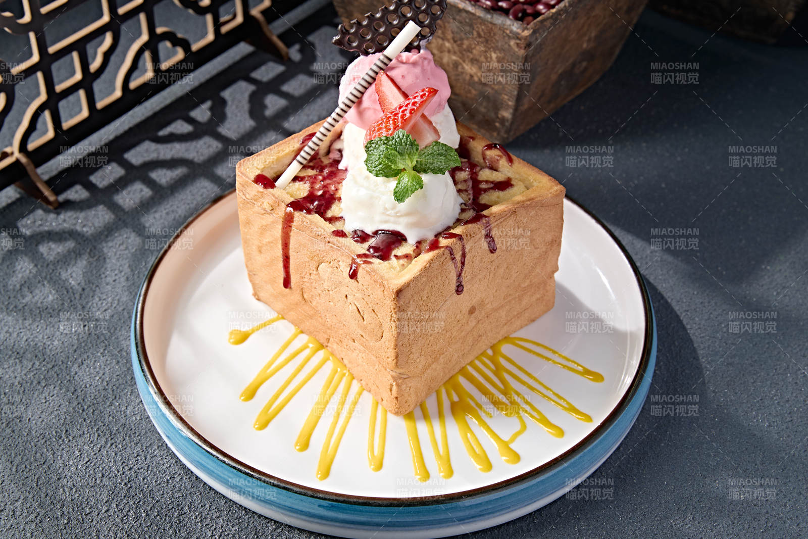 中餐西点冰淇淋面包的诱惑