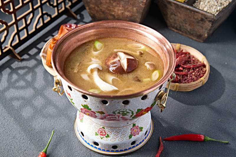 景泰藍小火鍋山珍菌湯鍋底