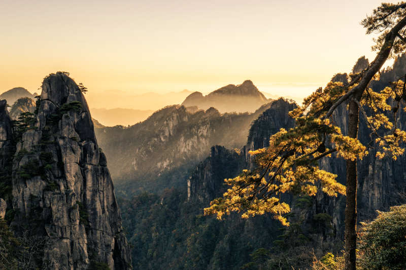 黄山晨曦美景