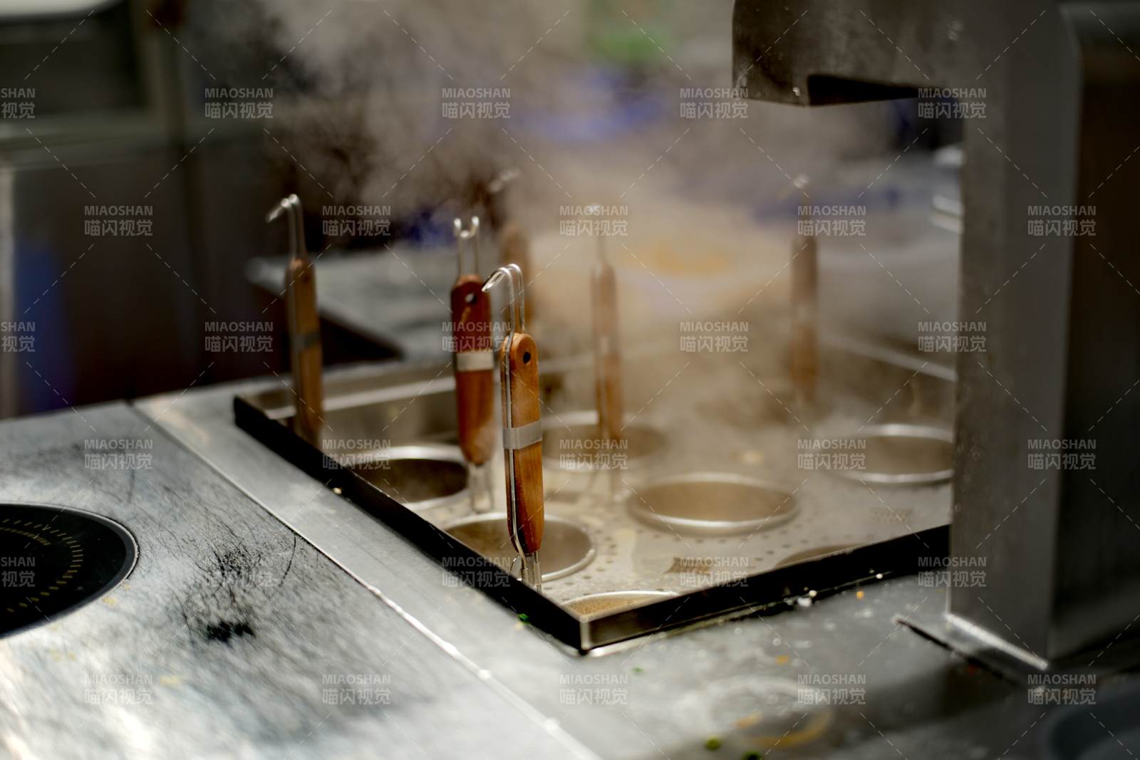 煎饼机正在工作