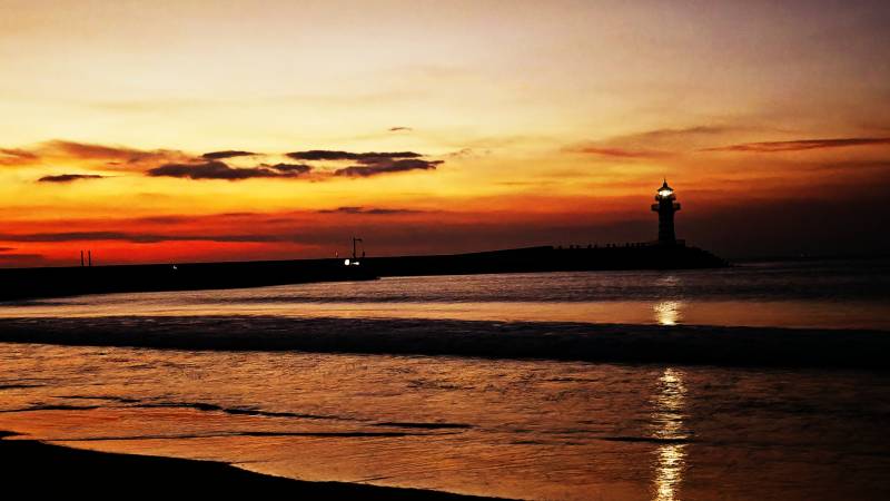 海南陵水清水湾网红打卡地自由灯塔