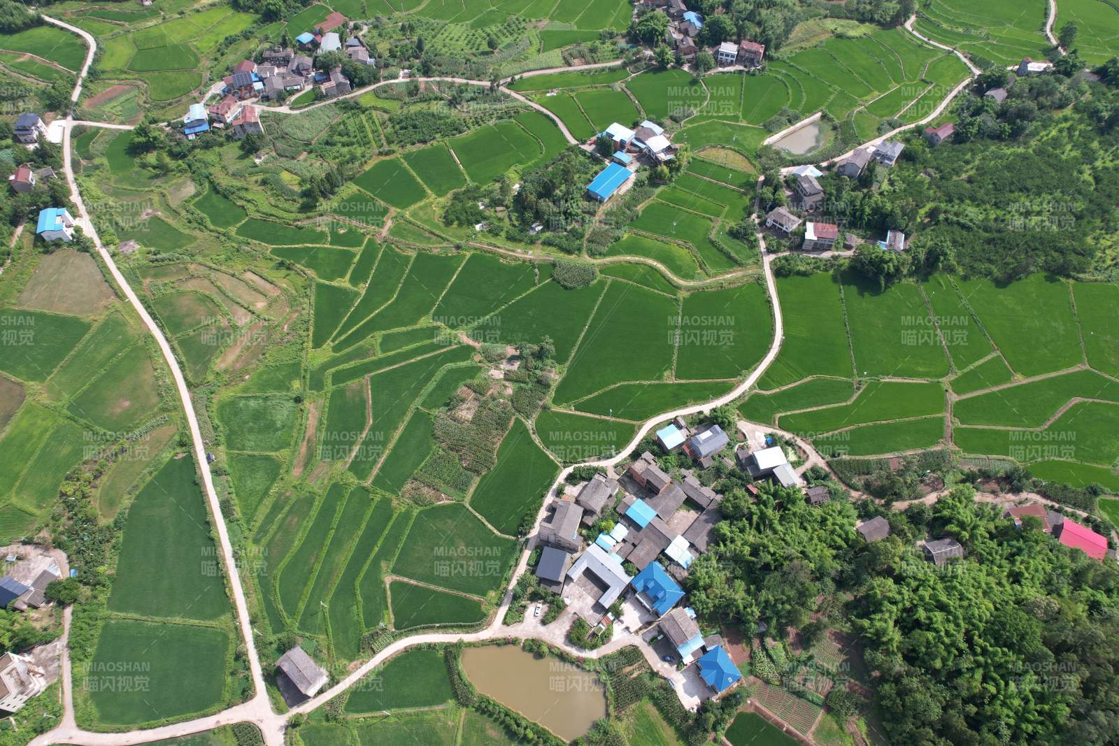 广安区石笋镇白云村田园风光航拍图