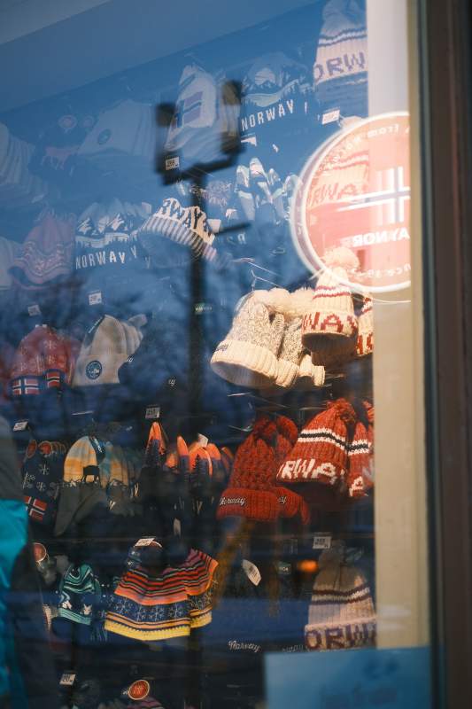 挪威风情服饰展示