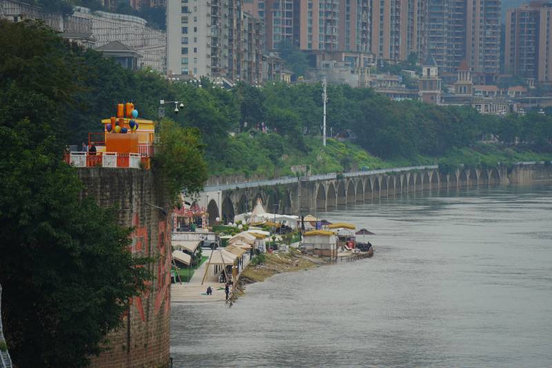 重慶江畔城市風(fēng)光