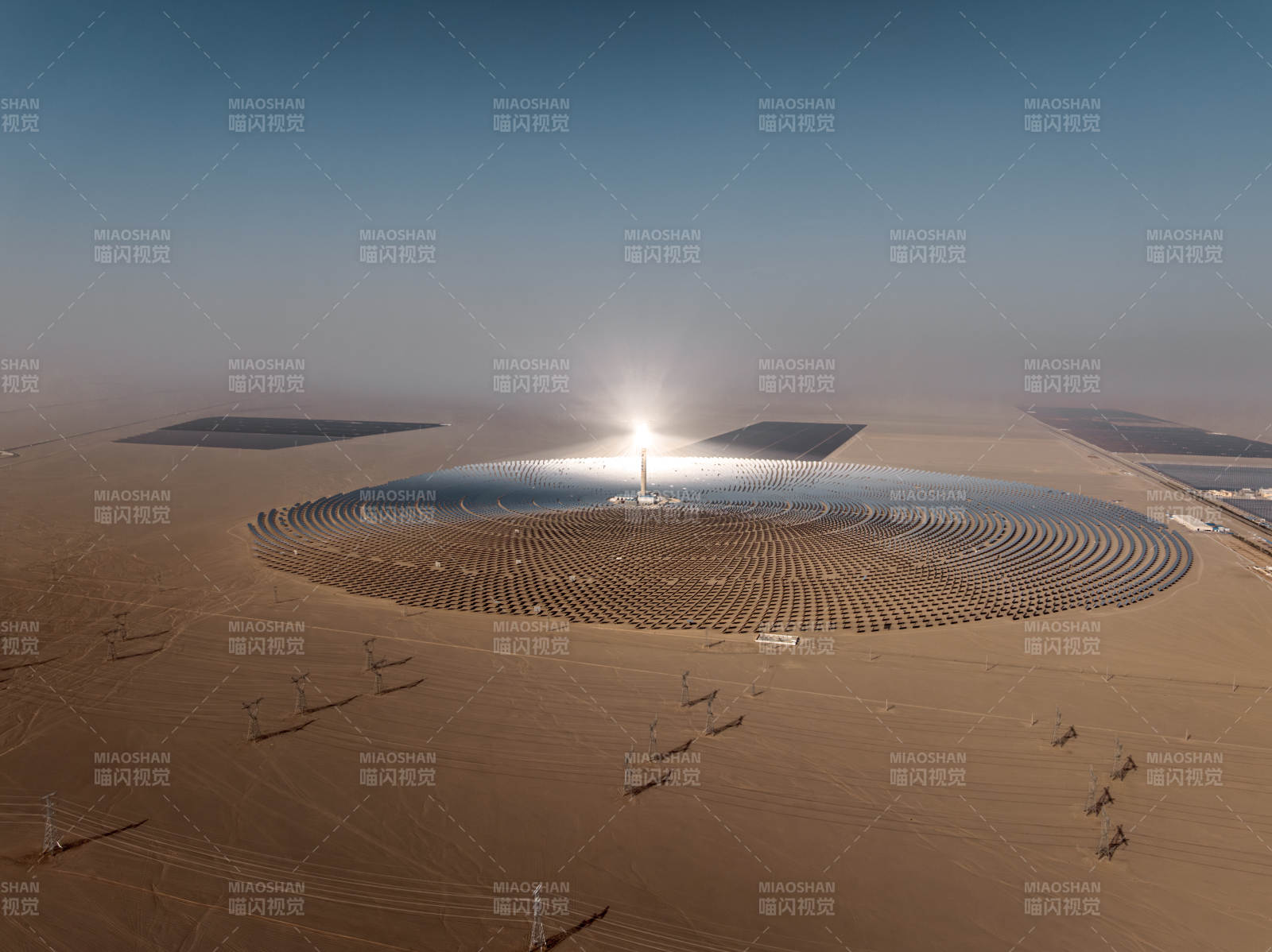 敦煌熔盐塔式光热电站绿色能源光伏发电全景