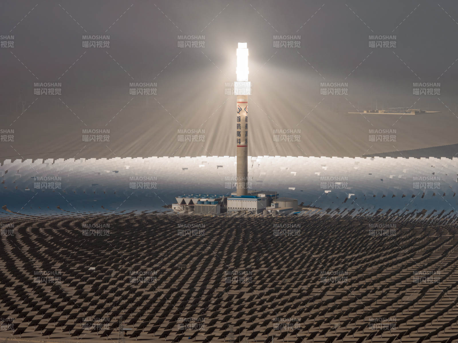 敦煌熔鹽塔式光熱電站綠色能源光伏集熱塔