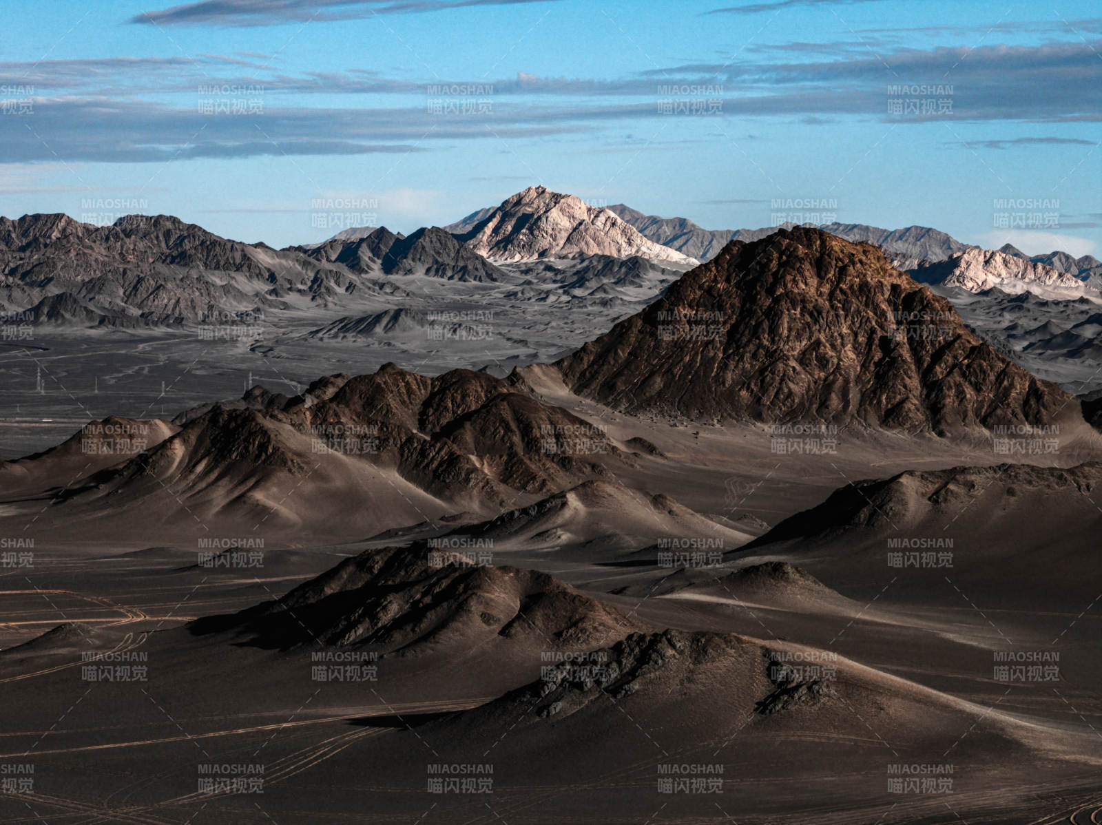黑独山荒漠戈壁山脉沙丘岩石纹理层次质感