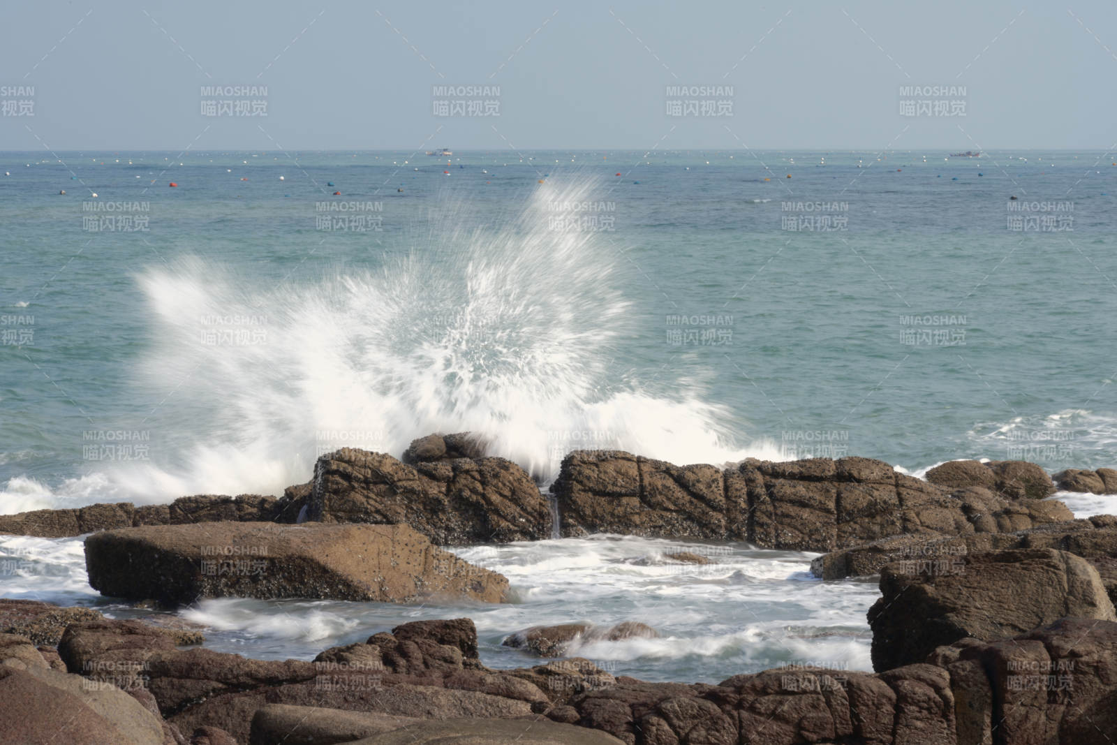 白塘灣海邊浪擊巖岸