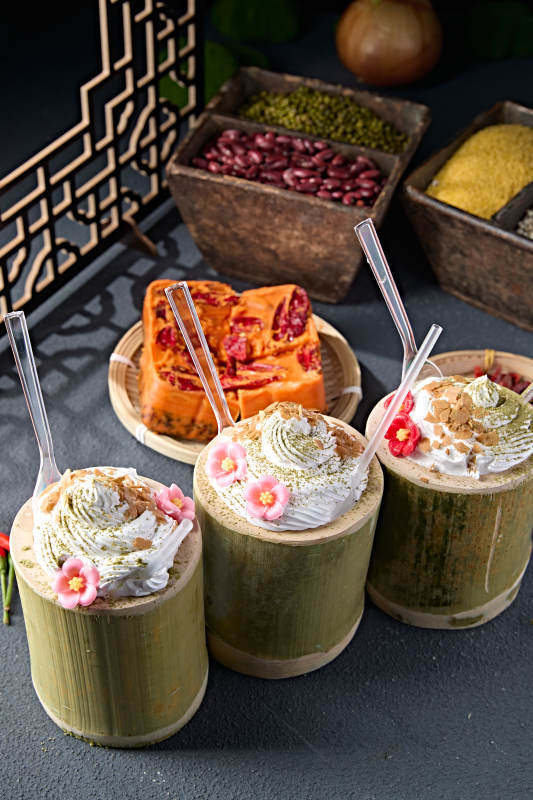 竹筒奶泡雪顶咖啡