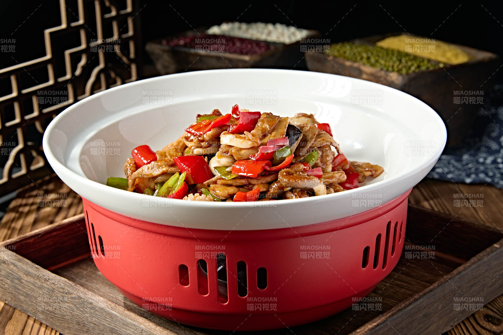 石鍋彩椒五花肉辣炒小八爪