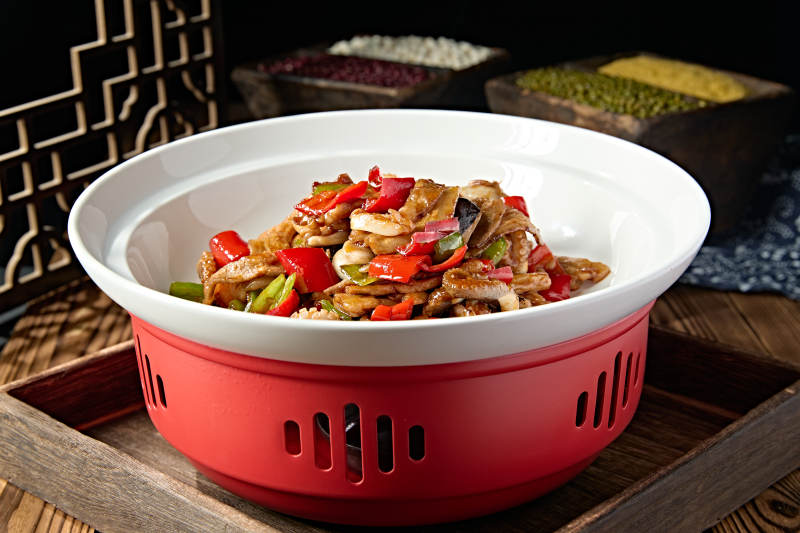 石锅彩椒五花肉辣炒小八爪