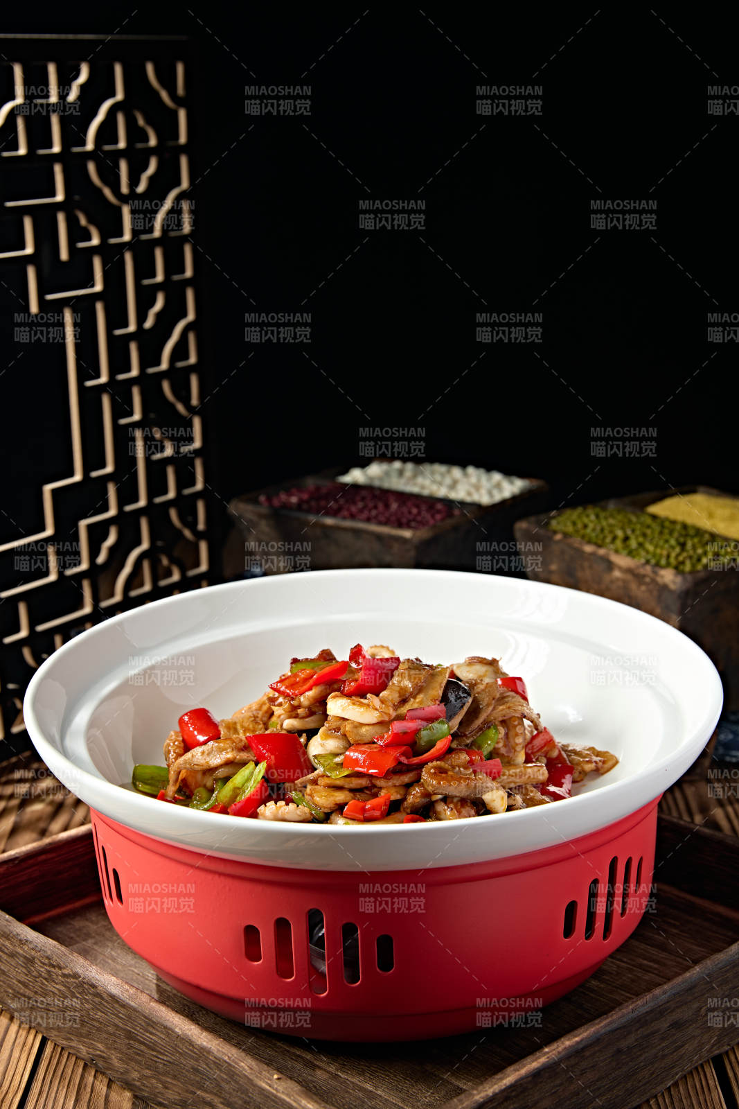 石鍋彩椒五花肉辣炒小八爪