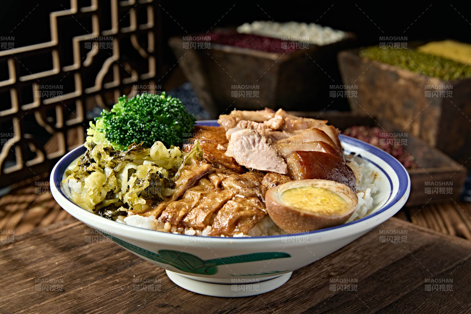 重慶鹵味套餐飯-豬腳肉卷雙拼套飯