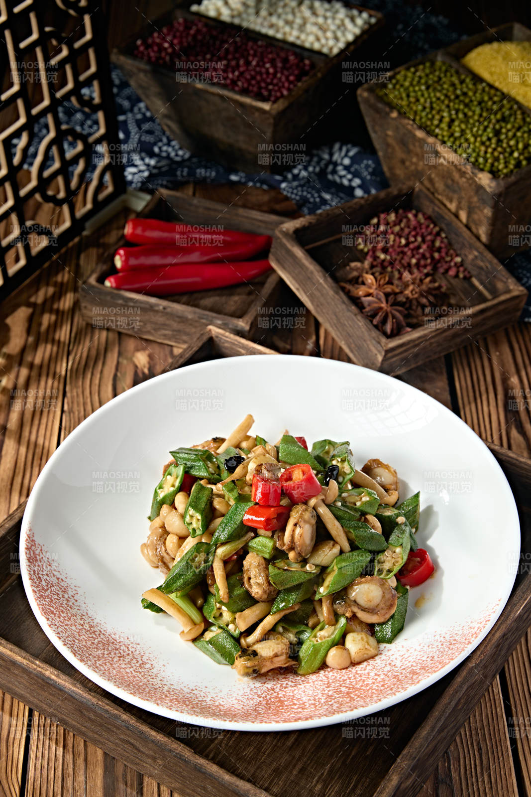 米椒白玉菇小炒秋葵扇貝肉