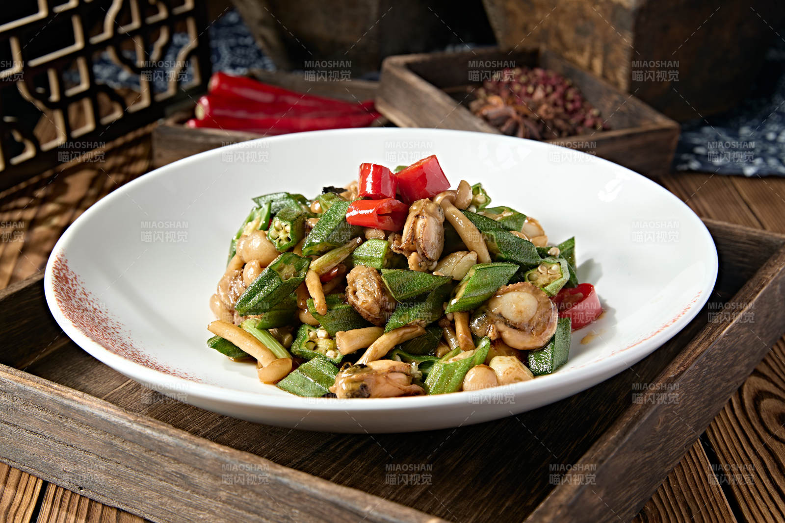 米椒白玉菇小炒秋葵扇贝肉