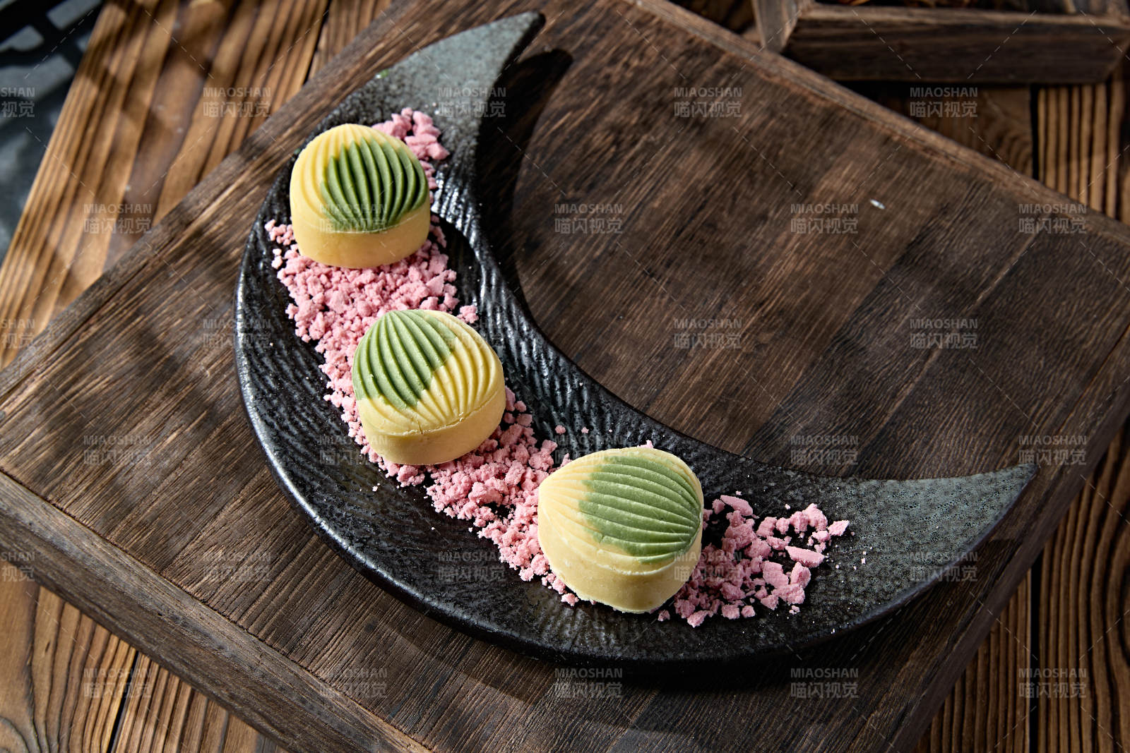 美味茶餐枸双色豌豆榴莲酥