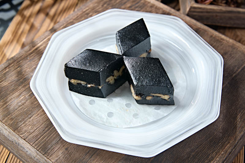 美味茶餐核桃仁黑芝麻糕