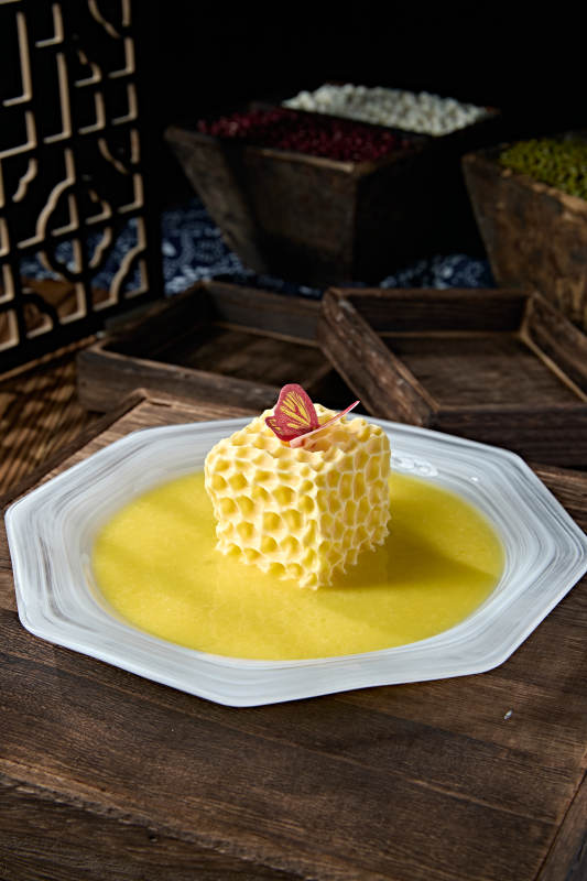 港式茶餐鸡蛋鲜奶香滑布丁