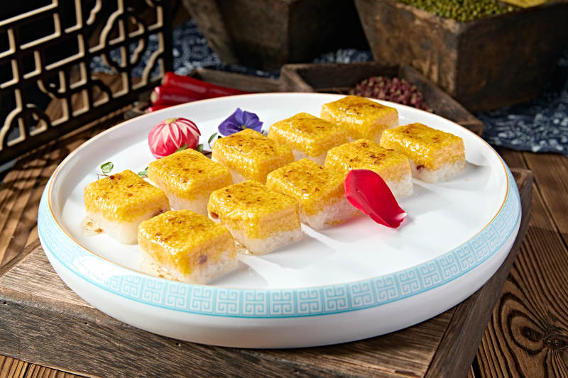 桂花酱双色小米糯米凉糕