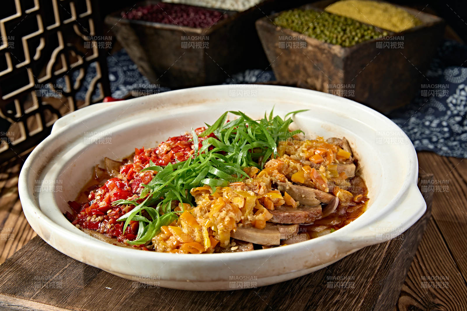 石鍋湘味剁椒豬肘子切片